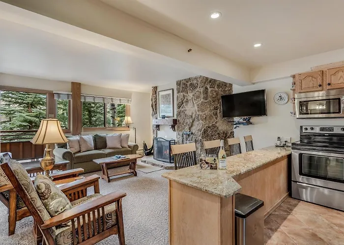 Laurelwood Condominiums 205